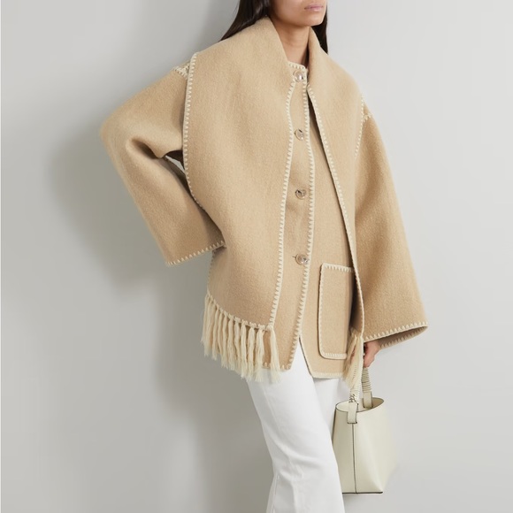 ❌SOLD❌ TOTEME
Draped fringed wool-blend jacket 32 - Picture 5 of 14